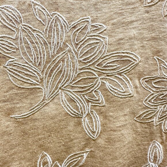 Chicos Women's 100% Linen Embroidered Knit Top Size 0 (Small) Tan Floral Boho - Picture 9 of 13